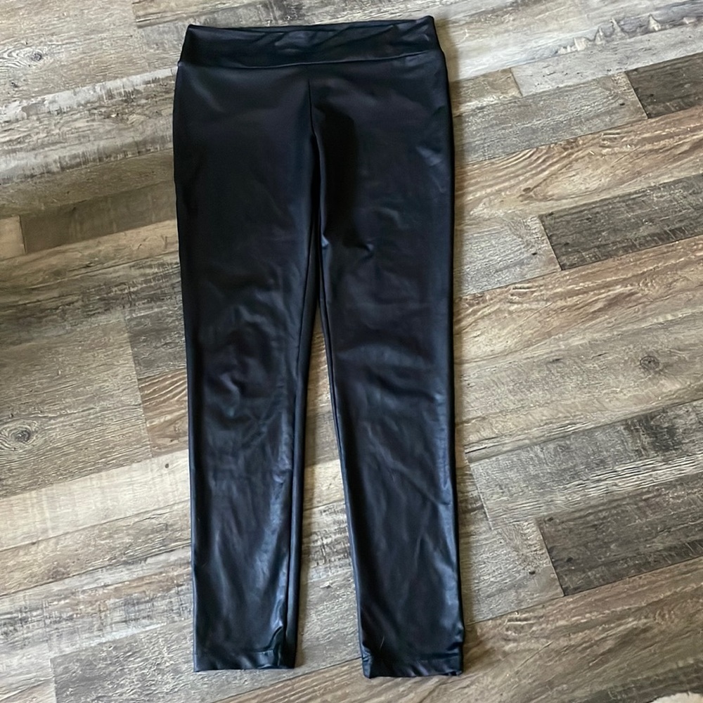 Arden B. Black Leggings